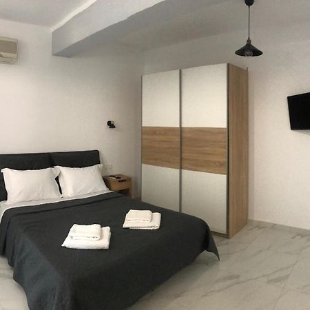 Bafas Apartments ปลาตาเรีย ภายนอก รูปภาพ
